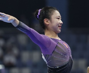 罗塞尼尔上任前10场比赛：英联杯两回合战枪手、