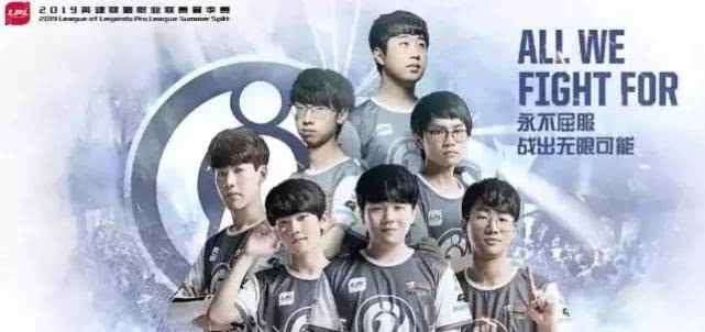 三的宝座 三的宝座